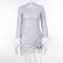 VESTIDO SHENI COM PLUMAS