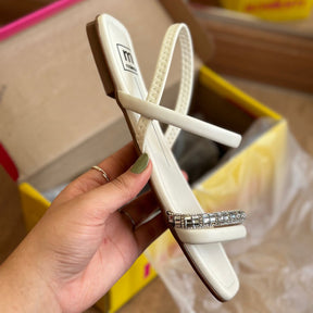 PROMOÇÃO RELÂMPAGO Sandália Moleca - SOMENTE HOJE!