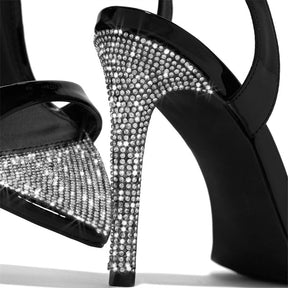 SANDÁLIA HANNA LUXE PRETA COM STRASS