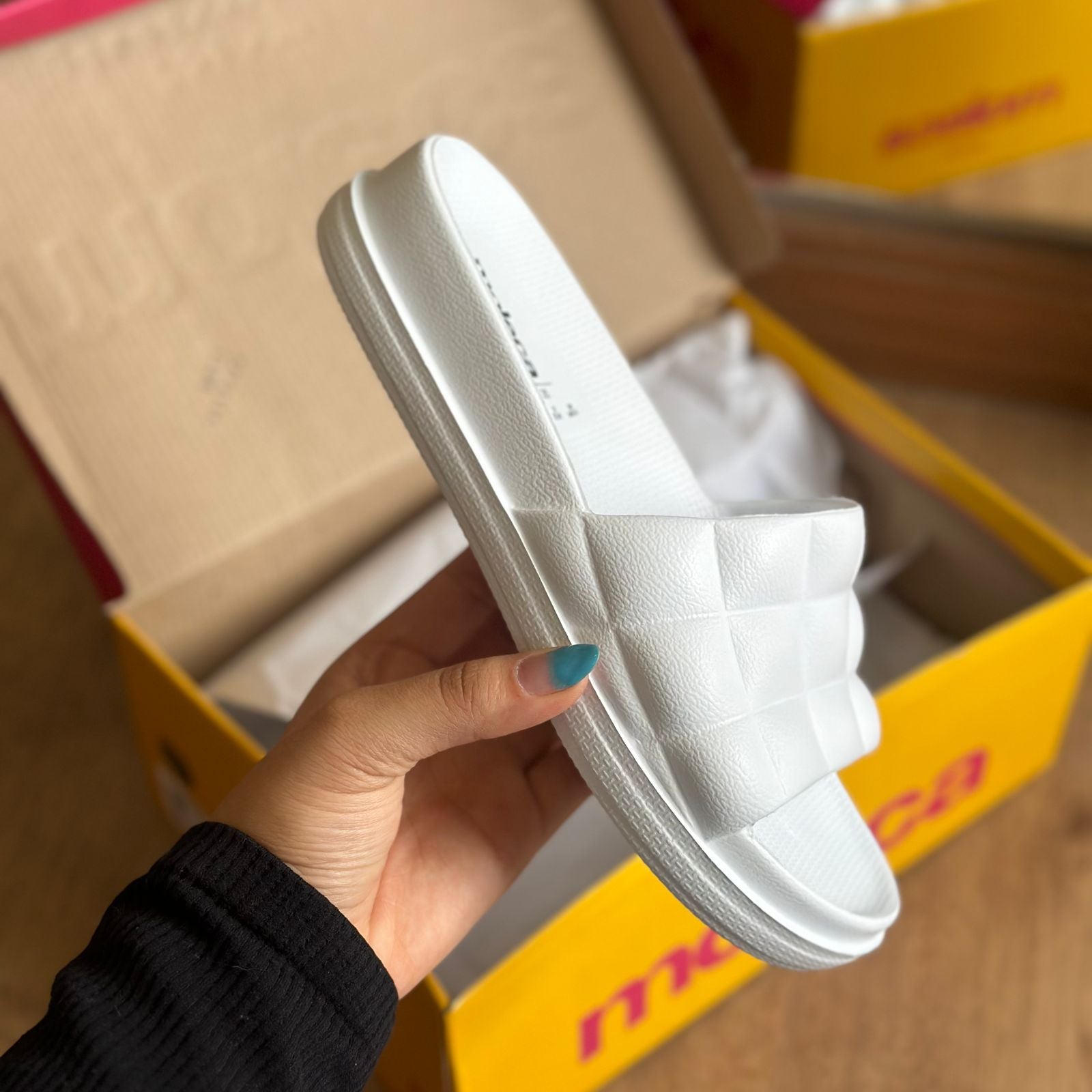 [COMPRE 1 LEVE 2]- SANDALIA PAPETE MOLECA