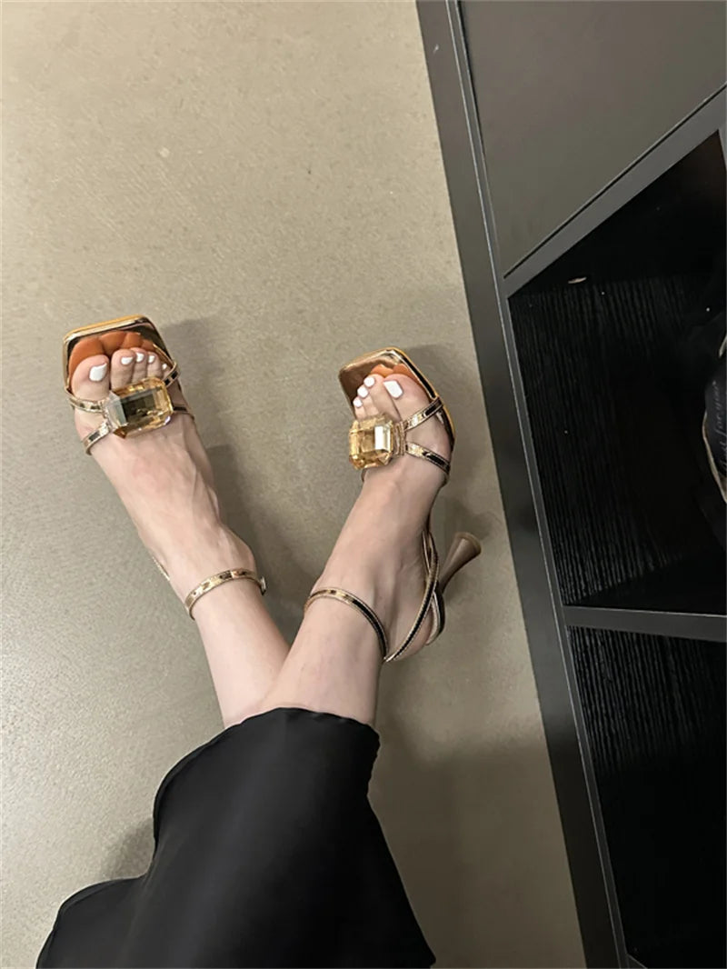 SANDÁLIA CIANITA DOURADA