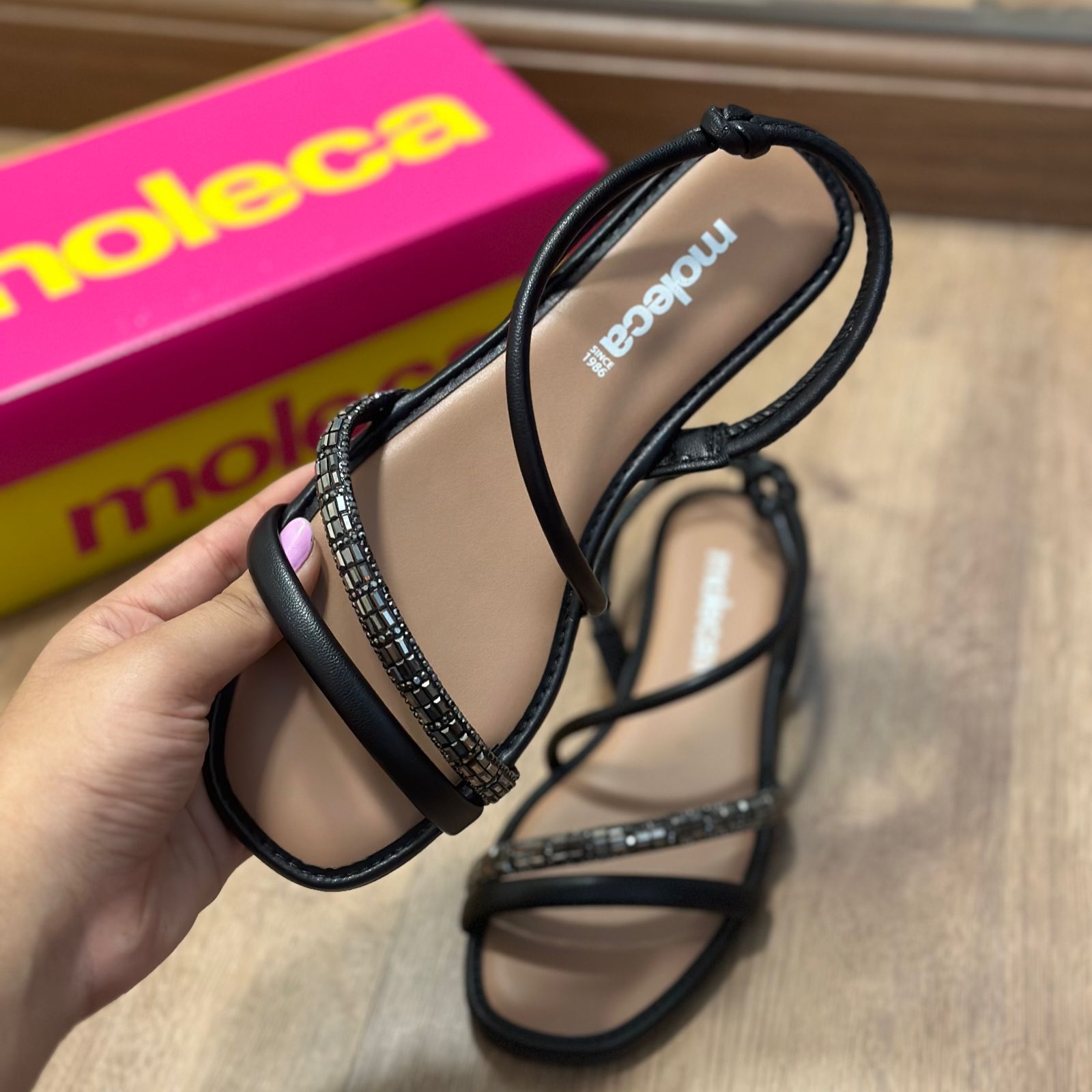 PROMOÇÃO RELÂMPAGO Sandália Moleca - SOMENTE HOJE!