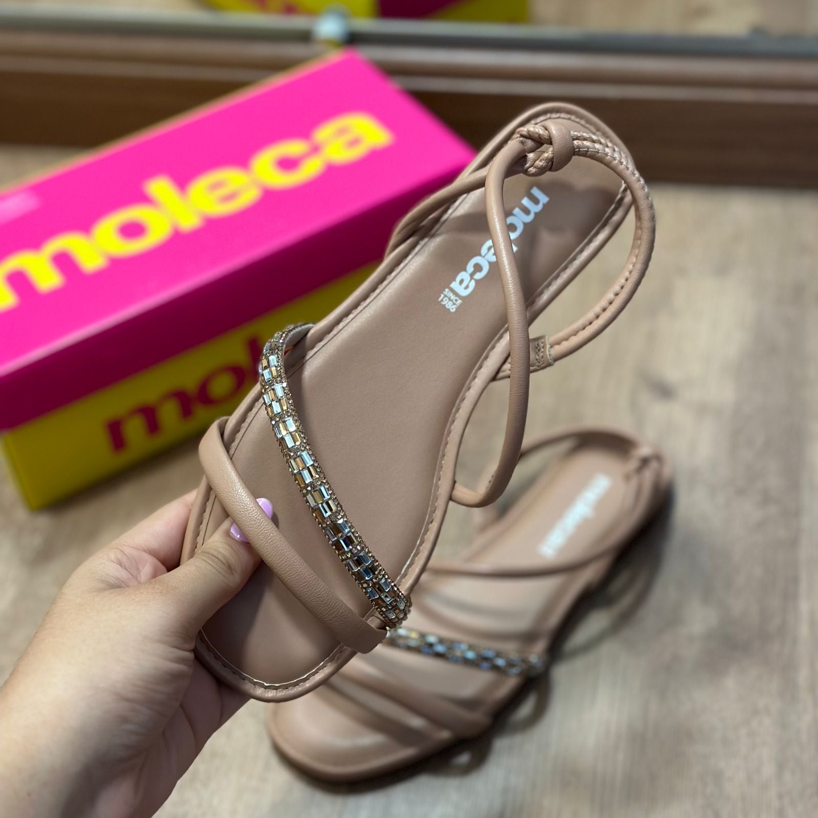 PROMOÇÃO RELÂMPAGO Sandália Moleca - SOMENTE HOJE!