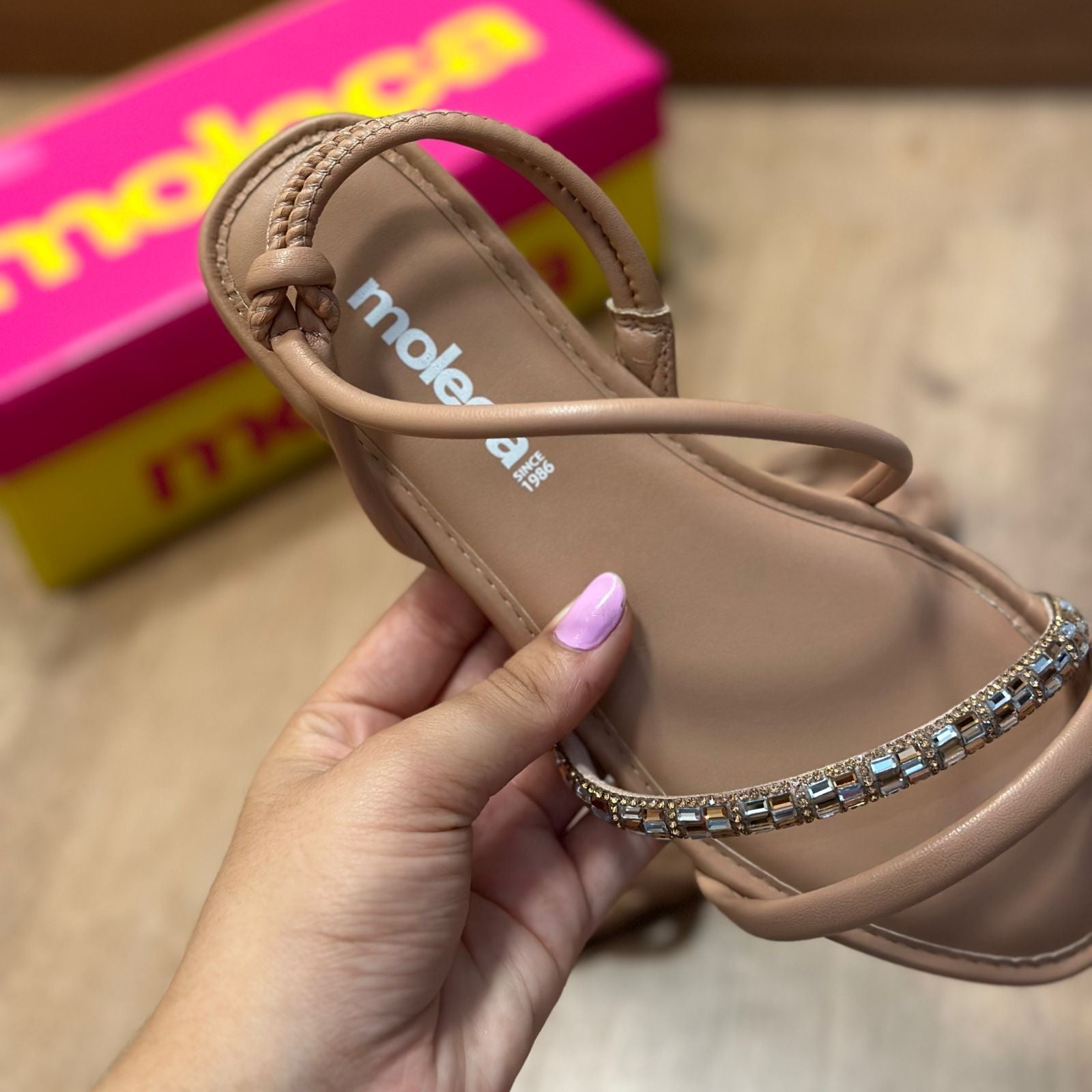 PROMOÇÃO RELÂMPAGO Sandália Moleca - SOMENTE HOJE!