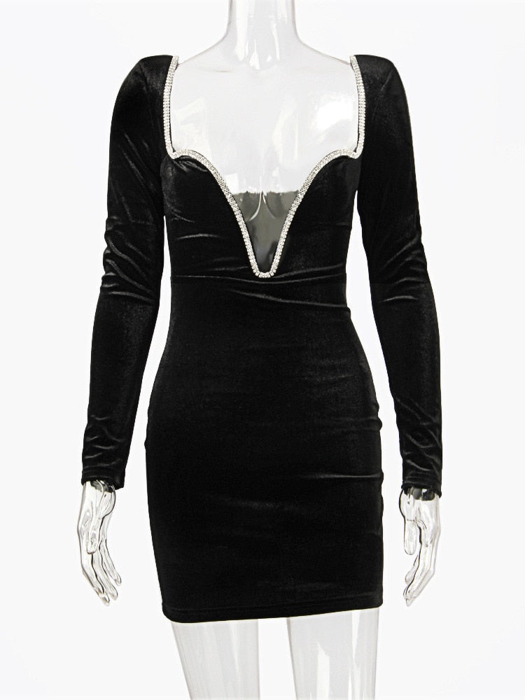 VESTIDO LUNA PRETO VELUDO