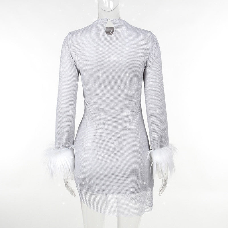 VESTIDO SHENI COM PLUMAS