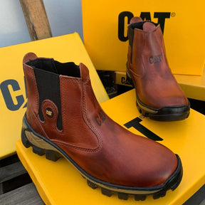 Kit Bota Masculina Adventure em Couro Legítimo e Palmilha Ortopédica +BRINDES: Chapéu, Cinto, Carteira e Copo