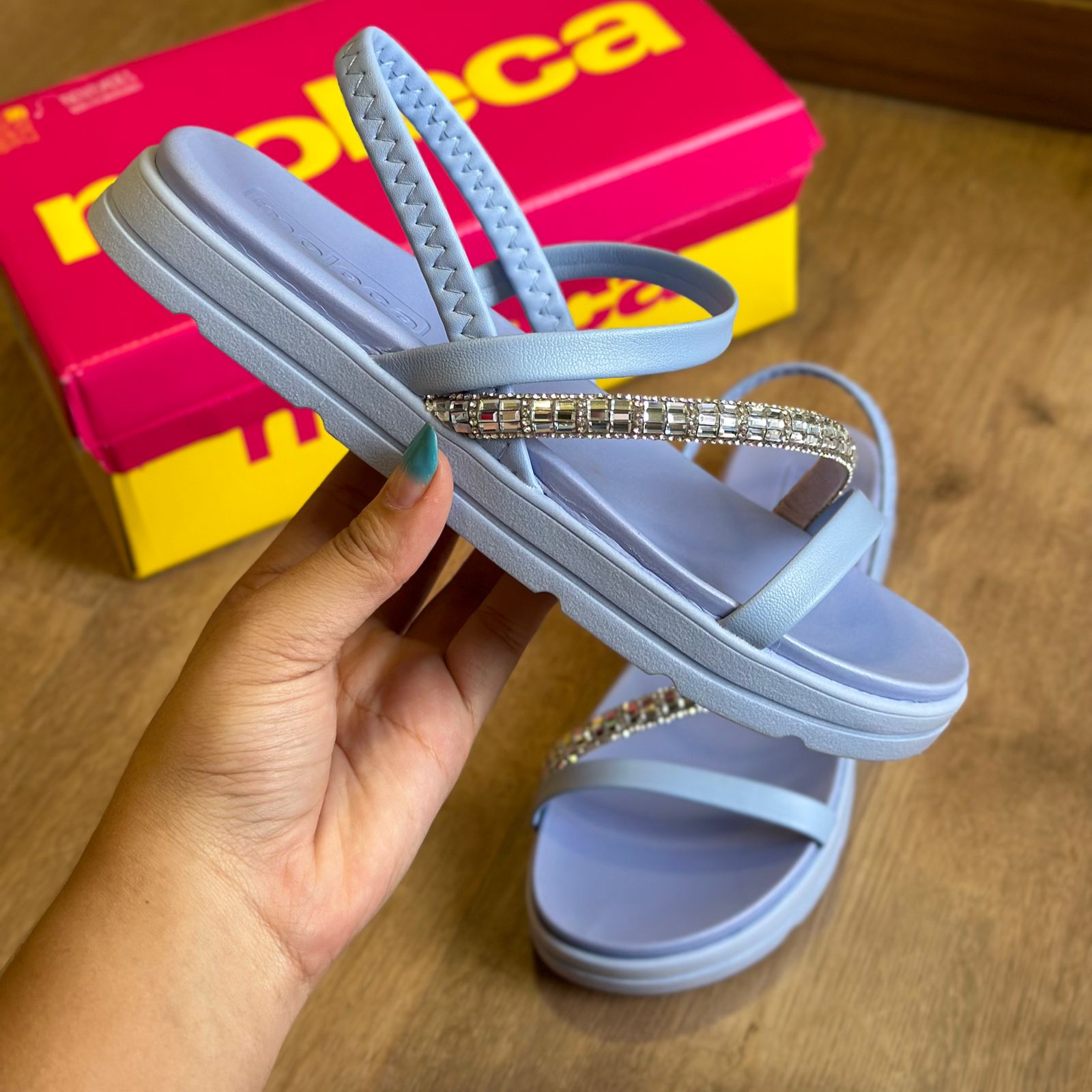 PROMOÇÃO RELÂMPAGO Sandália Moleca - SOMENTE HOJE!