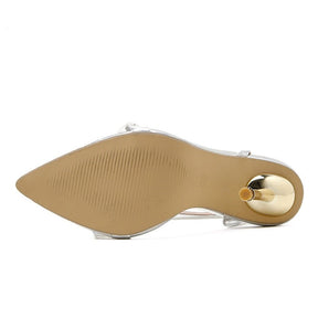 SANDÁLIA SALTO DOURADO COM APLICAÇÕES PRATA