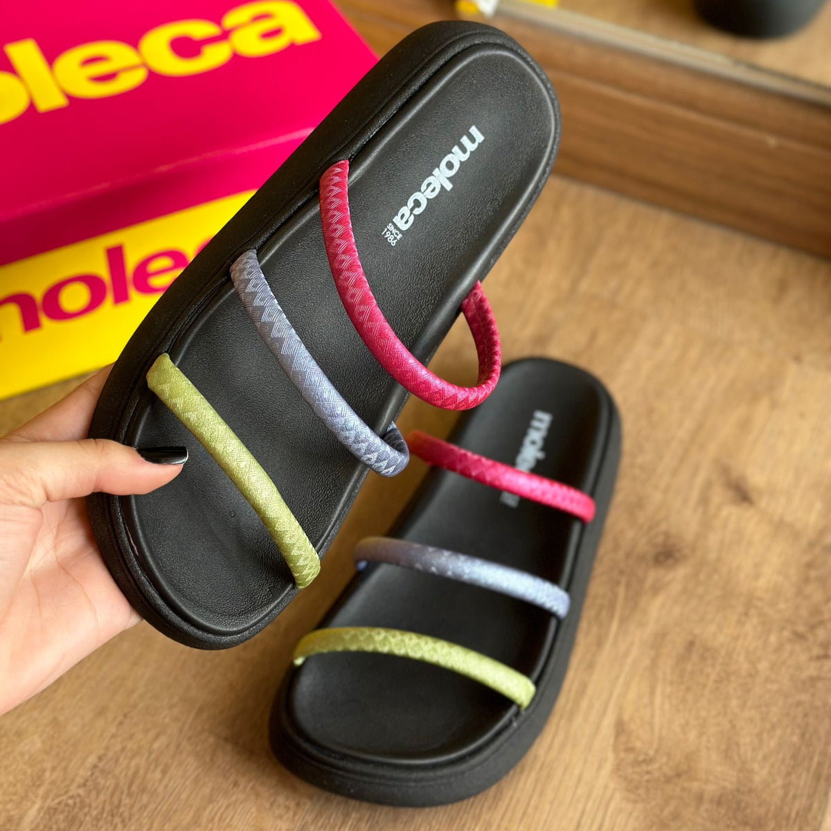 PROMOÇÃO RELÂMPAGO Sandália Moleca  - SOMENTE HOJE!