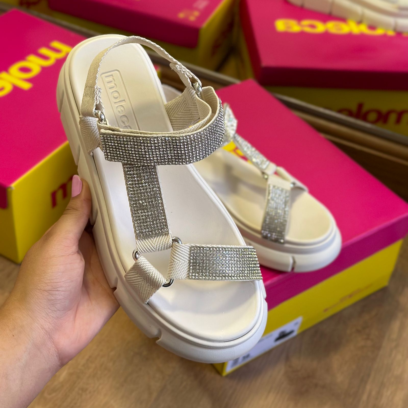 PROMOÇÃO RELÂMPAGO Sandália Moleca  - SOMENTE HOJE!