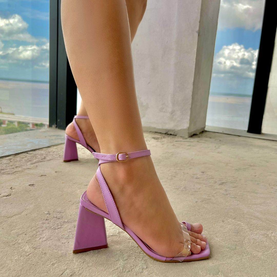 SANDÁLIA SALTO TRIANGULAR LILÁS