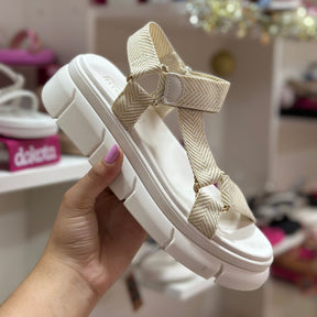 [COMPRE 1 LEVE 2]- SANDALIA PAPETE MOLECA