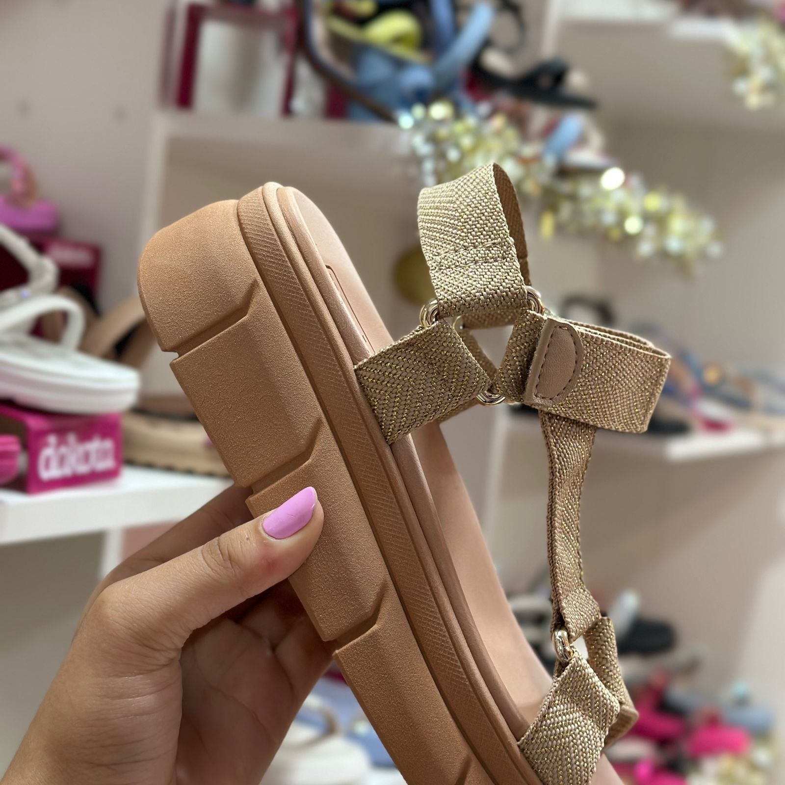 [COMPRE 1 LEVE 2]- SANDALIA PAPETE MOLECA