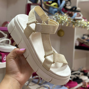 [COMPRE 1 LEVE 2]- SANDALIA PAPETE MOLECA