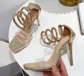 SANDÁLIA ZOE DOURADA SALTO FINO