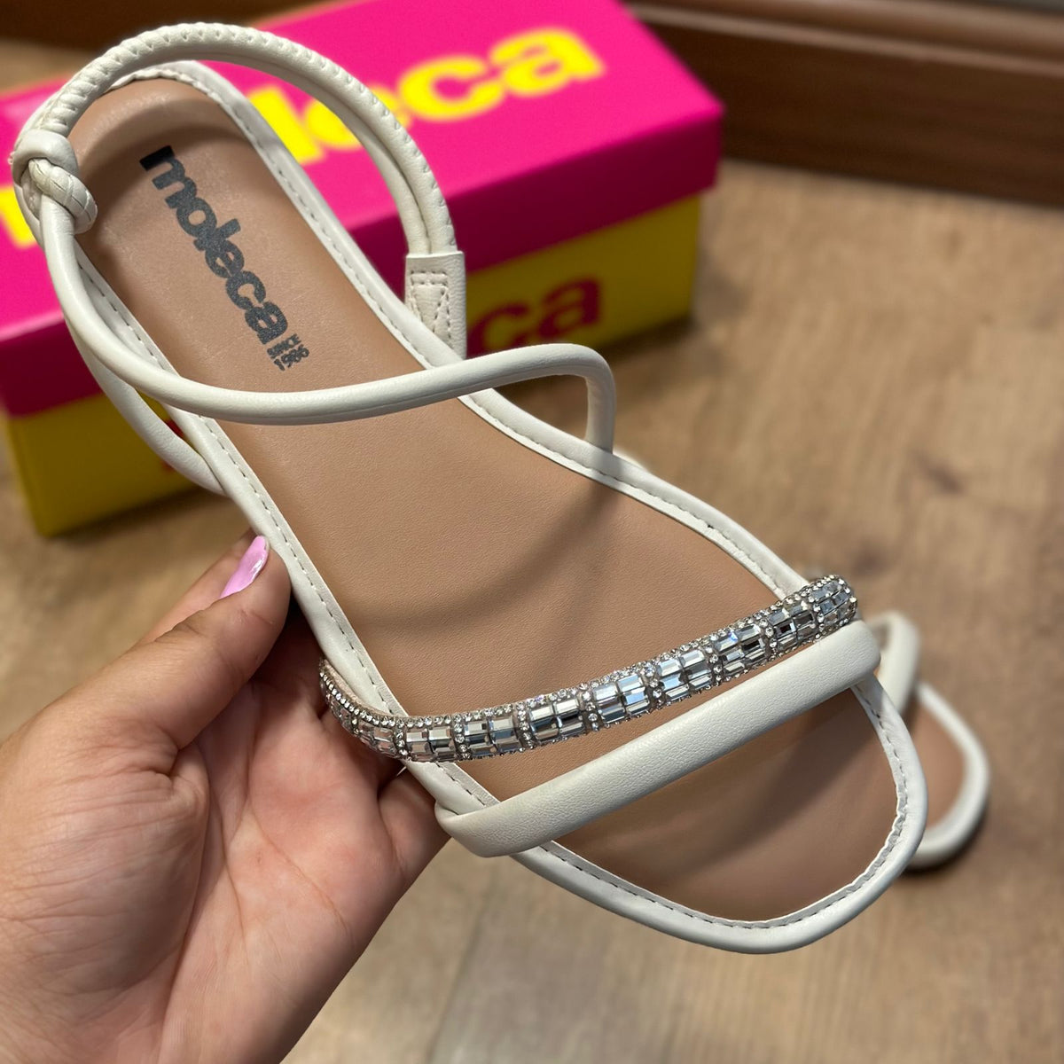 PROMOÇÃO RELÂMPAGO Sandália Moleca - SOMENTE HOJE!