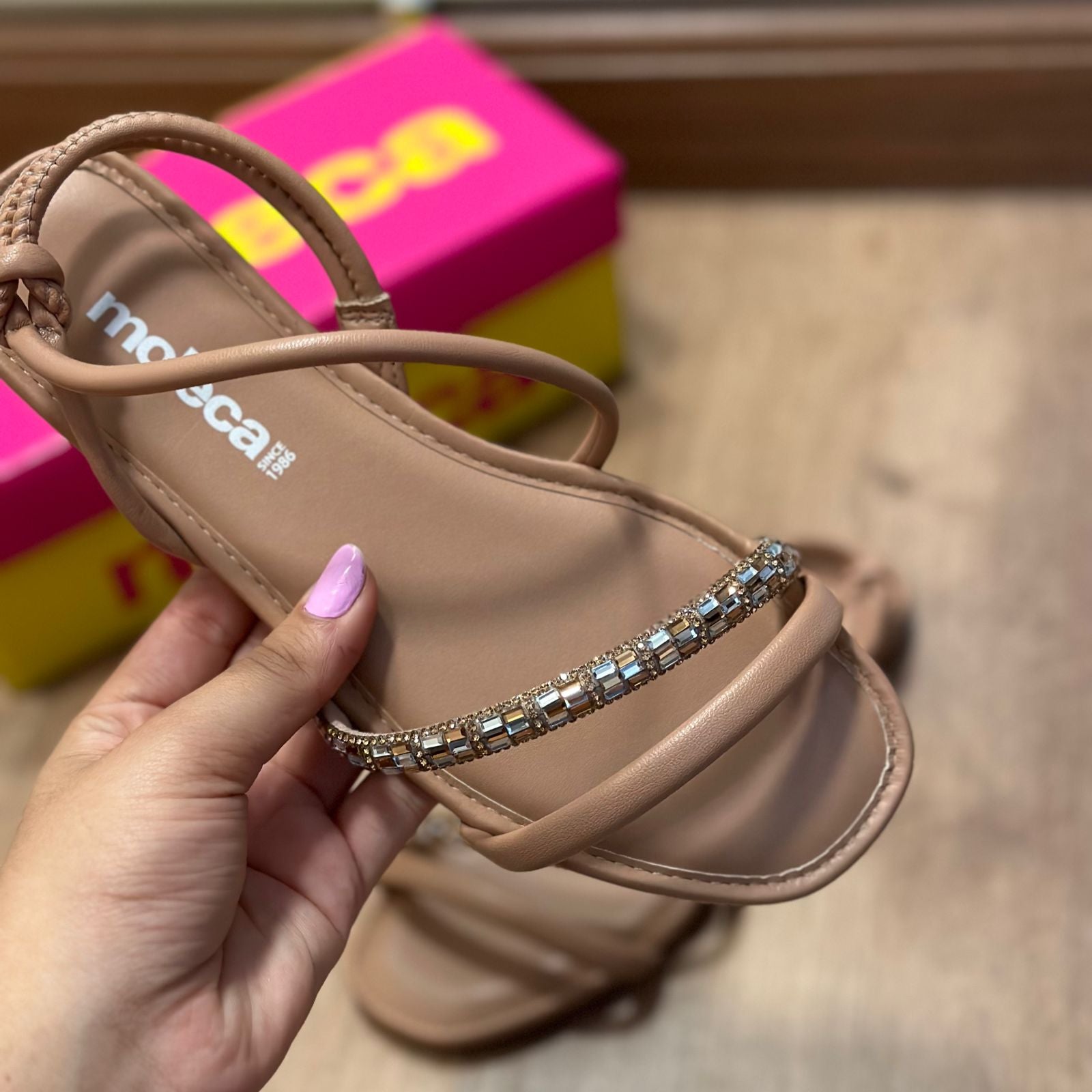 PROMOÇÃO RELÂMPAGO Sandália Moleca - SOMENTE HOJE!