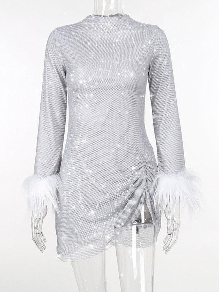 VESTIDO SHENI COM PLUMAS