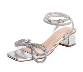 SANDÁLIA MILÃO PRATA SALTO BLOCO BAIXO