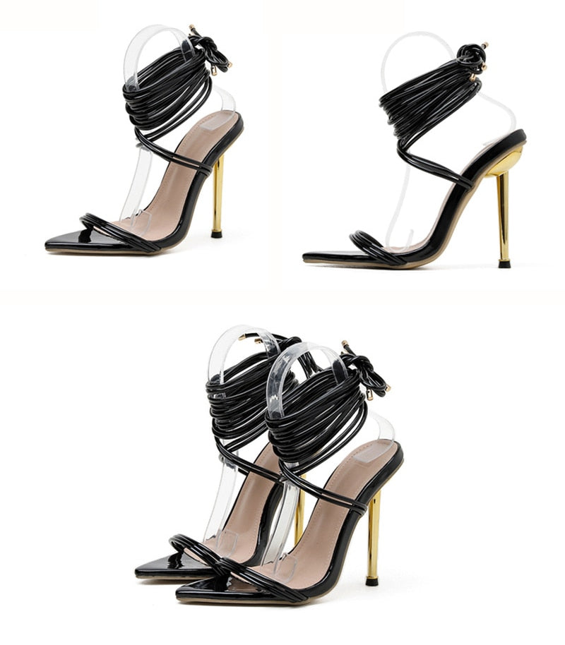 SANDÁLIA  SARA SALTO FINO DE AMARRAÇÃO PRETA