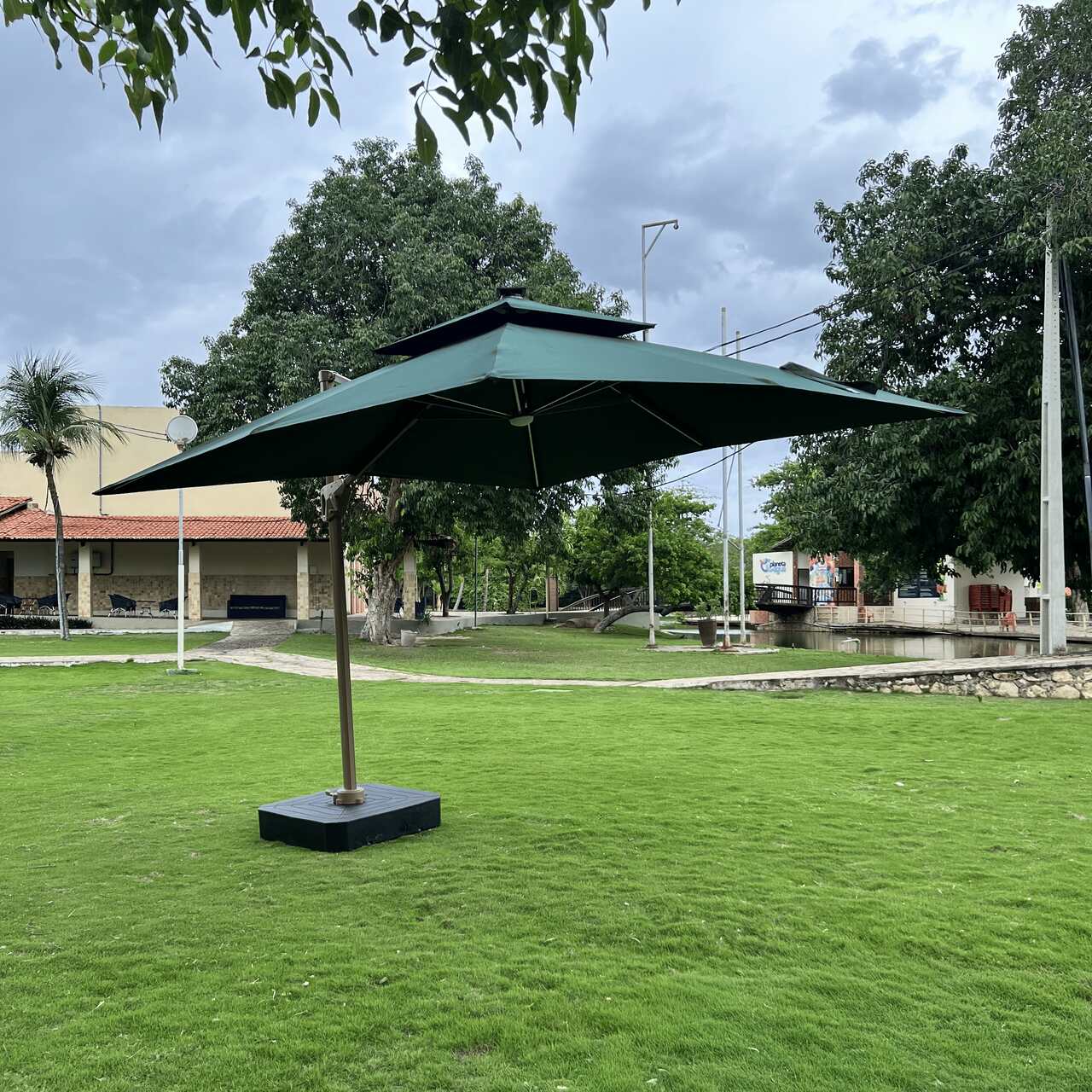 Ombrelone Guarda Sol Gold Led Alumínio 3,0 x 3,0 C/ Base em 100 L